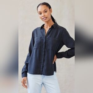 BELLA DAHL Two Pocket Classic Button Down Shirt size L